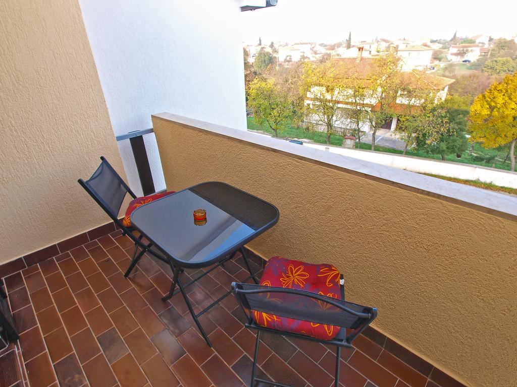 Family Friendly Apartment 946 Pula Luaran gambar