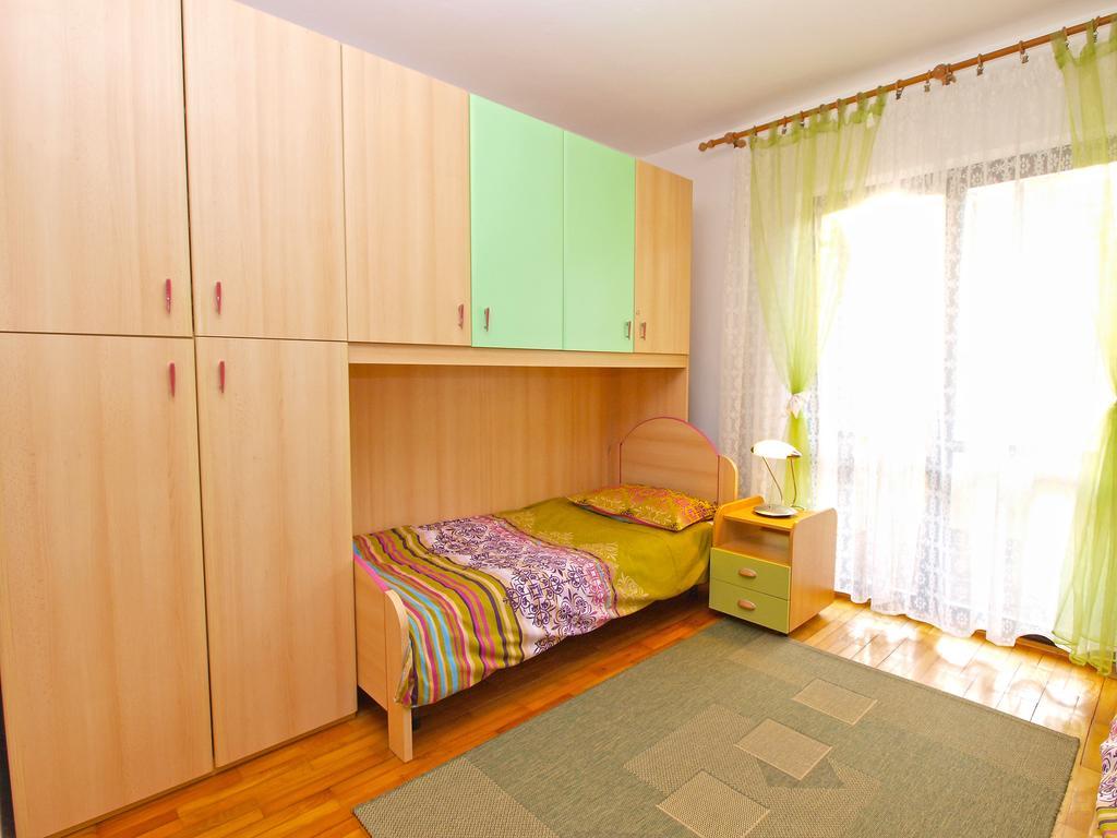 Family Friendly Apartment 946 Pula Luaran gambar